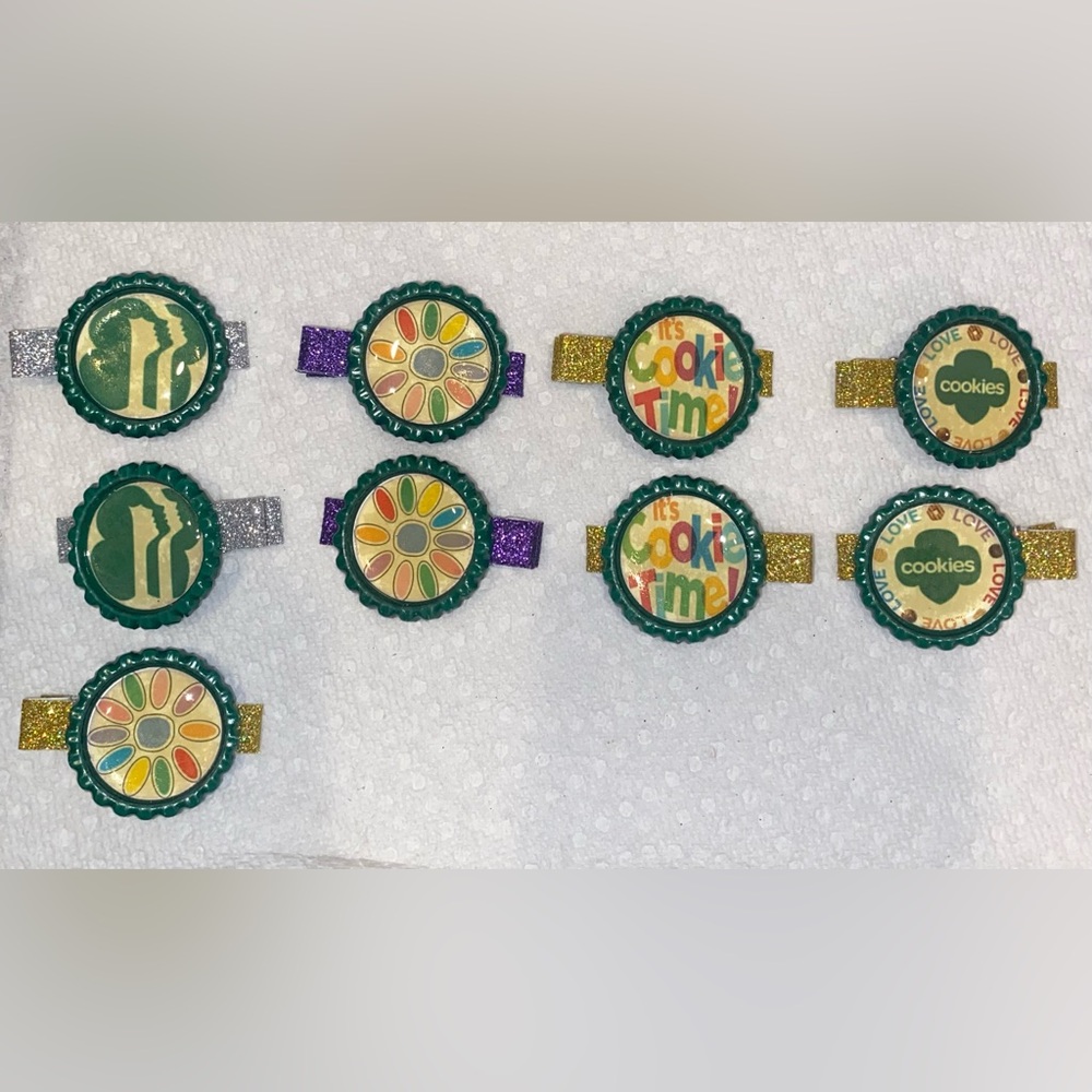 $5 each or 3 for $9
Handmade Hair Clips: Message Me What U R Interested In….. - Picture 14 of 15